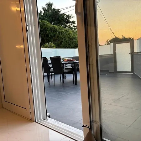 Kyra Maria 3, Loft Apartman